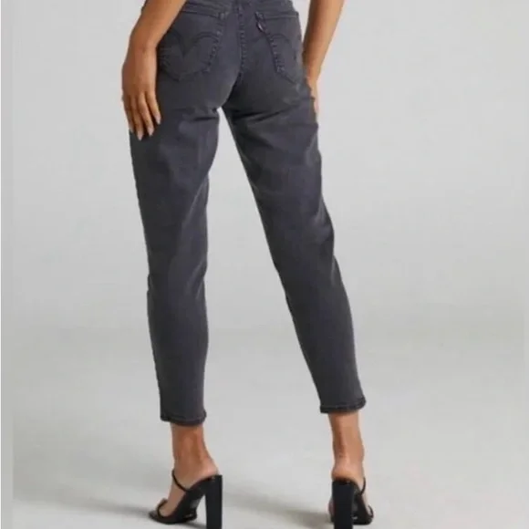 Levi’s Factory Faded Black Gray High Waisted Mom Jeans Women’s Size 29 - Picture 3 of 11
